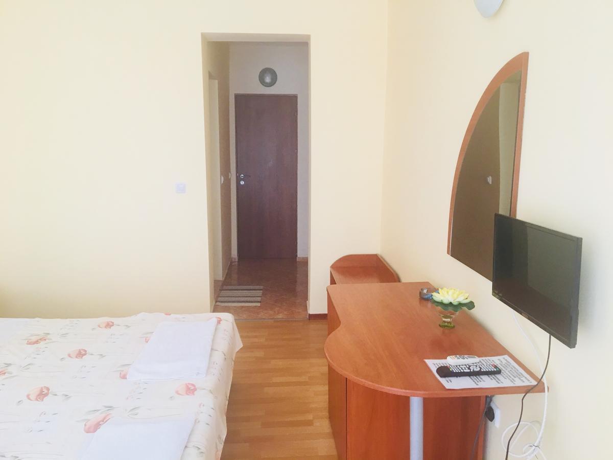 Hotel Elmaz 로제넷츠 외부 사진