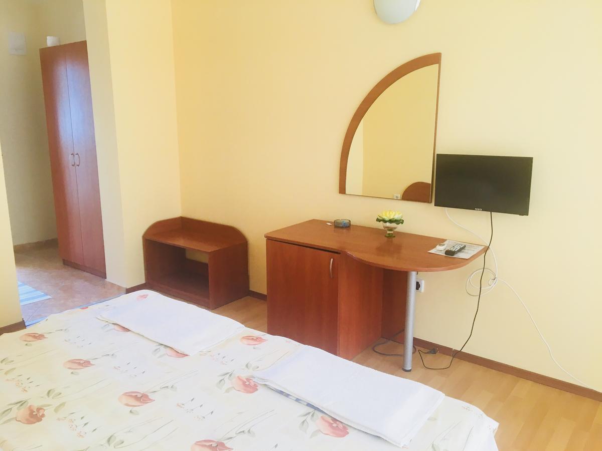 Hotel Elmaz 로제넷츠 외부 사진
