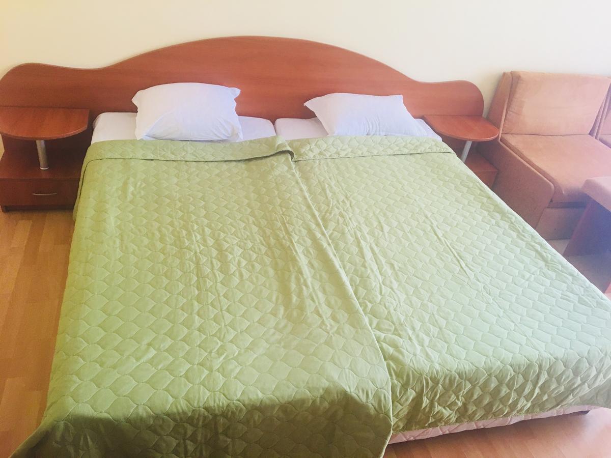 Hotel Elmaz 로제넷츠 외부 사진